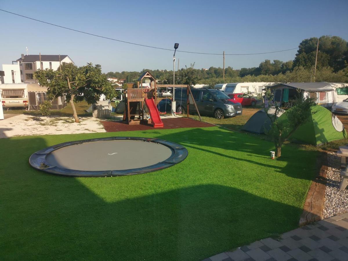 Camper park Volme Hotel Banjole Eksteriør billede
